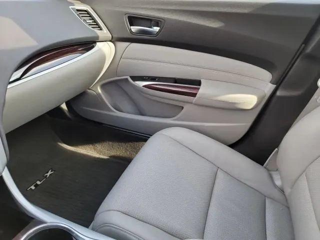 2017 Acura TLX w/Technology Package