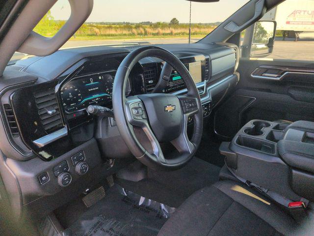 2025 Chevrolet Silverado 2500HD 4WD Crew Cab Standard Bed LT
