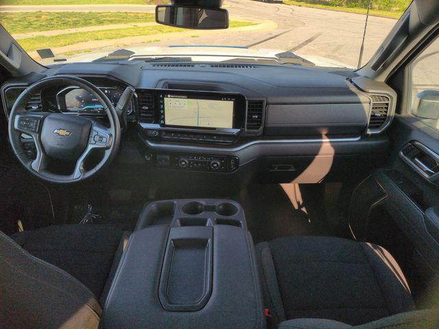 2025 Chevrolet Silverado 2500HD 4WD Crew Cab Standard Bed LT