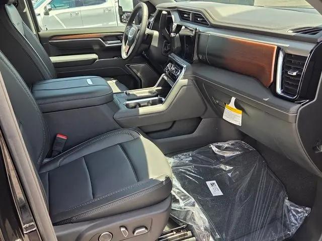 2026 GMC Sierra 3500HD Crew Cab, Long Bed, Denali, 4WD