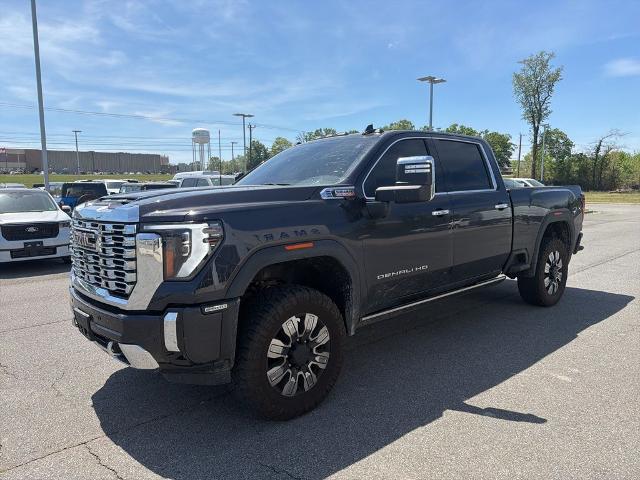 2024 GMC Sierra 2500HD 4WD Crew Cab Standard Bed Denali