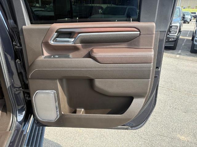 2024 GMC Sierra 2500HD 4WD Crew Cab Standard Bed Denali