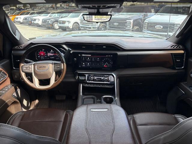 2024 GMC Sierra 2500HD 4WD Crew Cab Standard Bed Denali