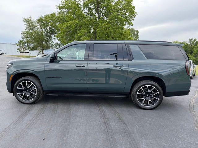 2026 Chevrolet Suburban RST, 4WD