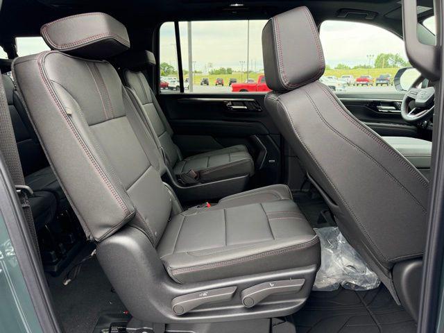 2026 Chevrolet Suburban RST, 4WD