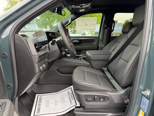 2026 Chevrolet Suburban RST, 4WD