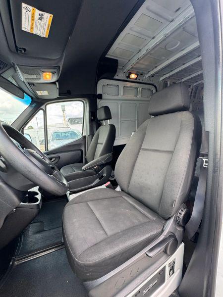 2021 Mercedes-Benz Sprinter 2500 High Roof I4