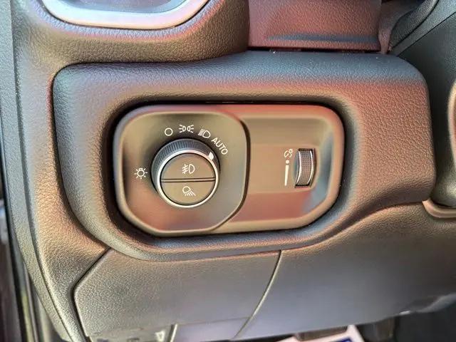 2024 Ram 2500 Big Horn Crew Cab 4x4 6'4" Box