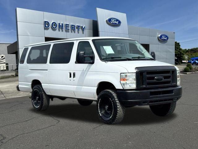 2014 Ford E-350 Super Duty XL