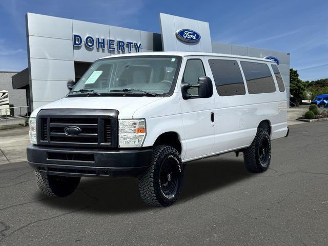 2014 Ford E-350 Super Duty XL