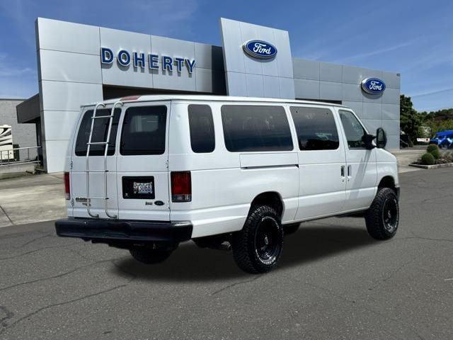 2014 Ford E-350 Super Duty XL