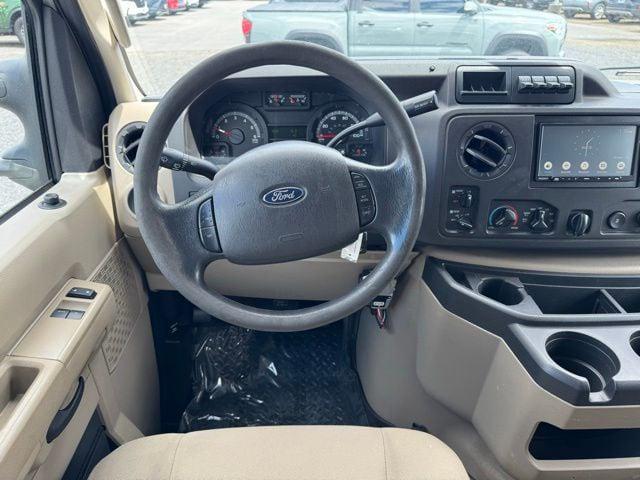2014 Ford E-350 Super Duty XL