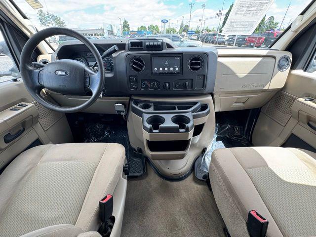2014 Ford E-350 Super Duty XL