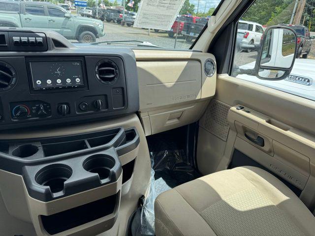 2014 Ford E-350 Super Duty XL