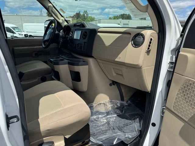 2014 Ford E-350 Super Duty XL