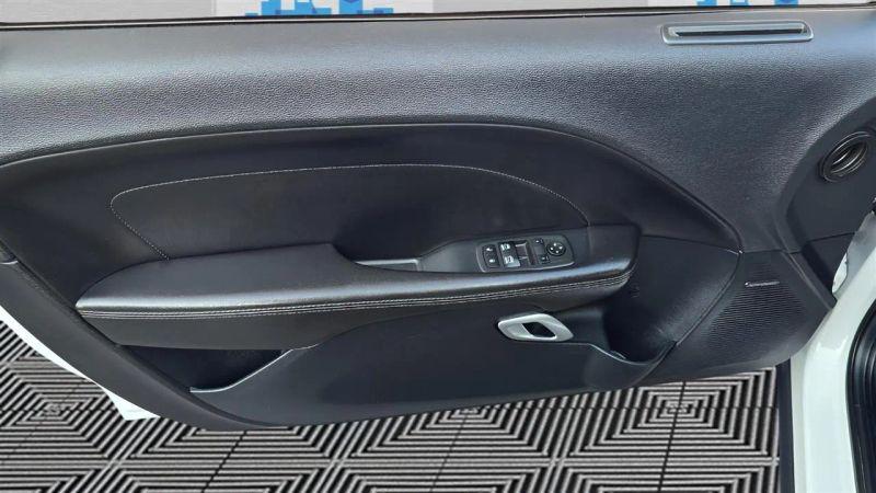 2018 Dodge Challenger SXT Plus