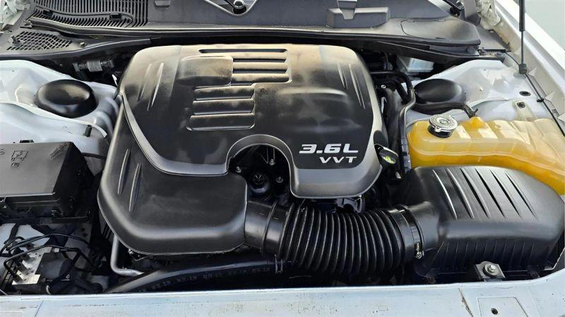 2018 Dodge Challenger SXT Plus