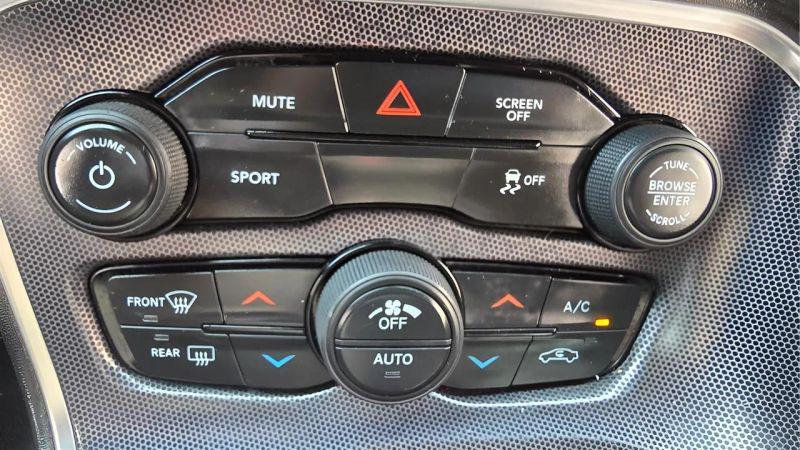 2018 Dodge Challenger SXT Plus