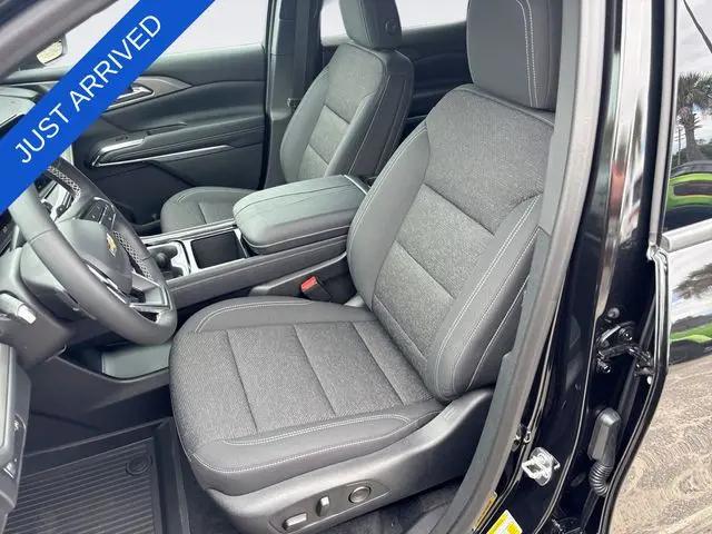 2026 Chevrolet Traverse FWD LT