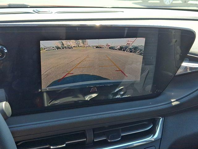 2026 Buick NV Preferred FWD