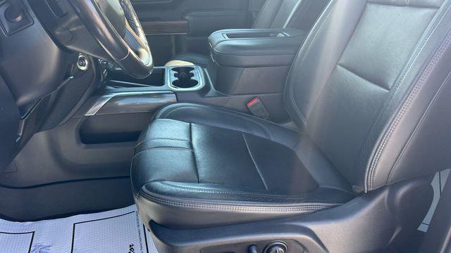 2022 Chevrolet Silverado 1500 4WD Crew Cab Short Bed High Country