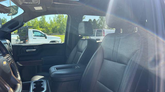 2022 Chevrolet Silverado 1500 4WD Crew Cab Short Bed High Country