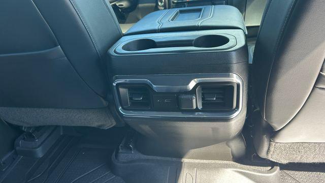 2022 Chevrolet Silverado 1500 4WD Crew Cab Short Bed High Country