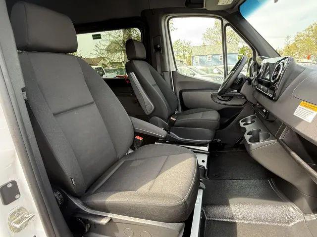 2025 Mercedes-Benz Sprinter 2500 High Roof 4-Cyl Diesel