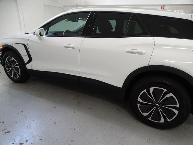 2024 Chevrolet V Blazer eAWD 2LT