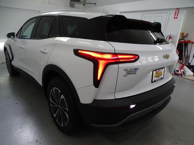 2024 Chevrolet V Blazer eAWD 2LT