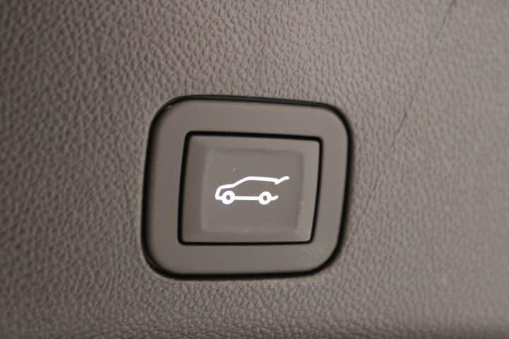 2026 GMC Yukon XL 4WD AT4
