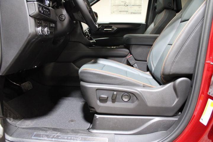 2026 GMC Yukon XL 4WD AT4