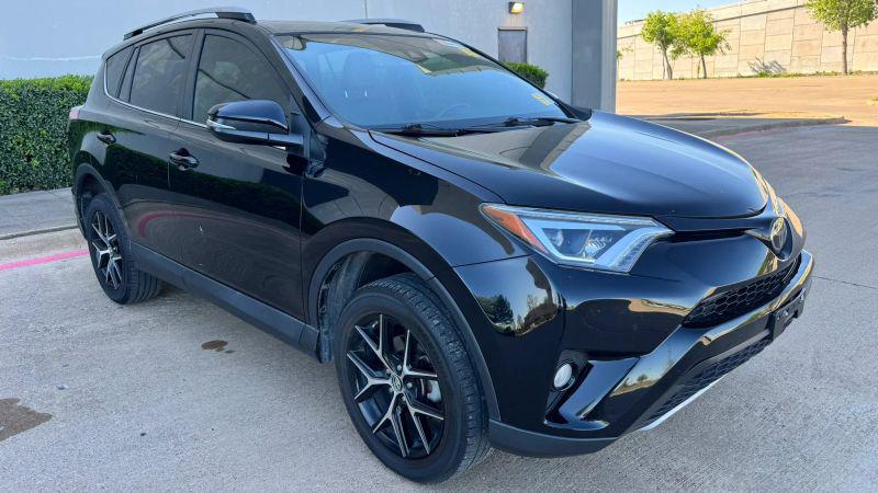 2018 Toyota RAV4 SE