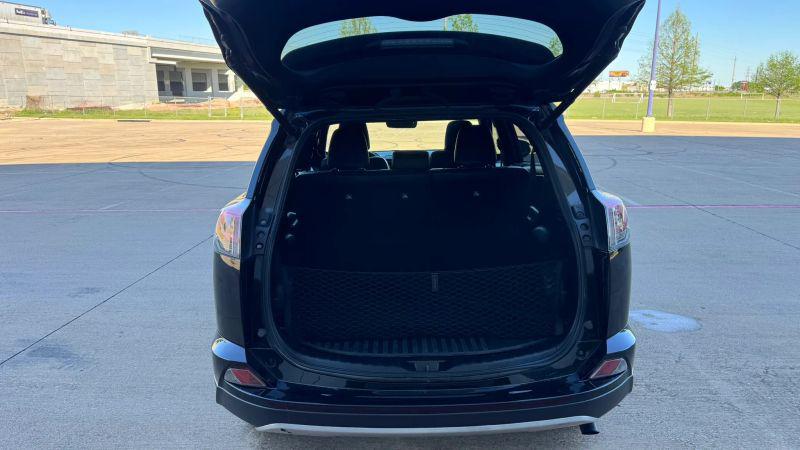 2018 Toyota RAV4 SE