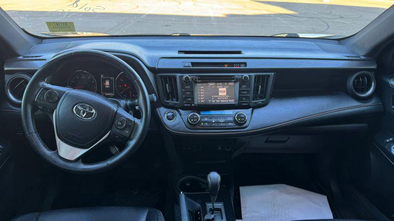 2018 Toyota RAV4 SE