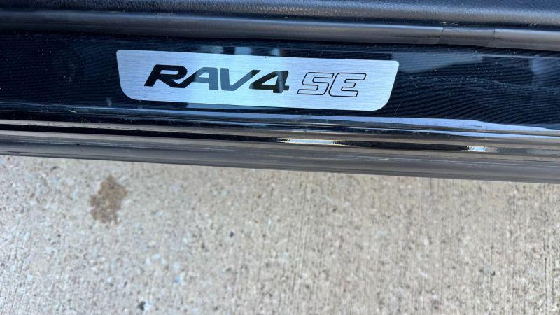 2018 Toyota RAV4 SE