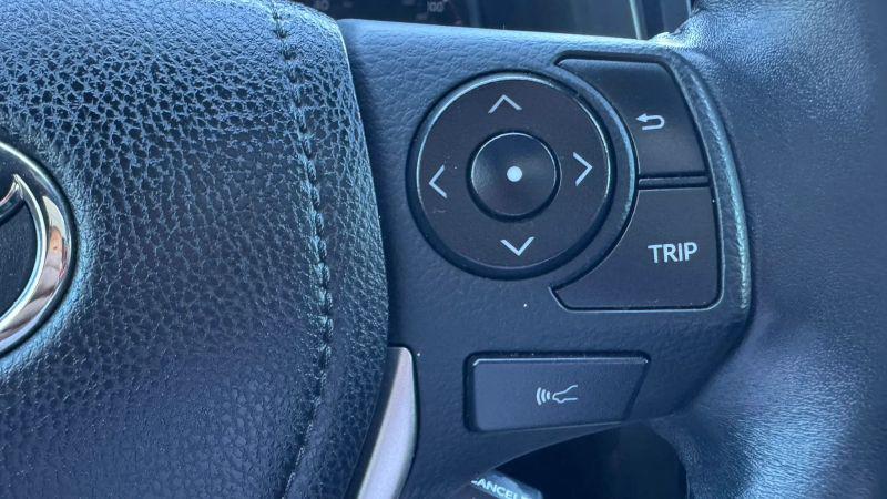 2018 Toyota RAV4 SE