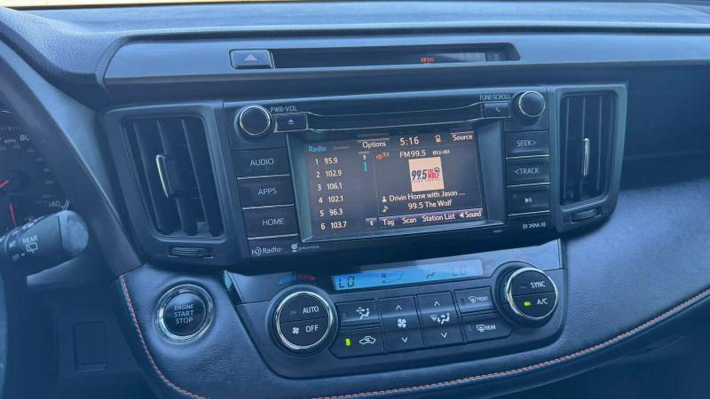 2018 Toyota RAV4 SE