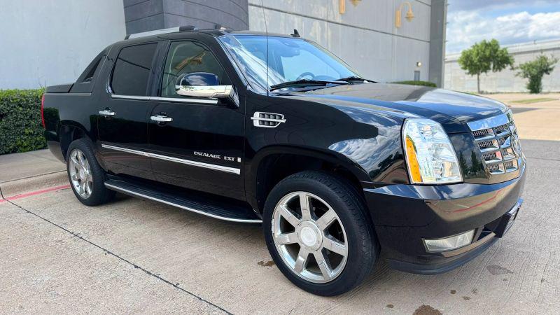 2008 Cadillac Escalade EXT Standard