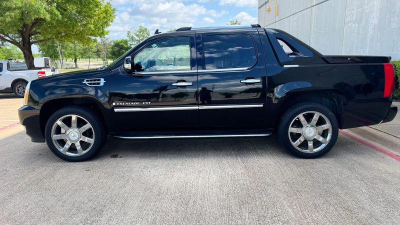 2008 Cadillac Escalade EXT Standard