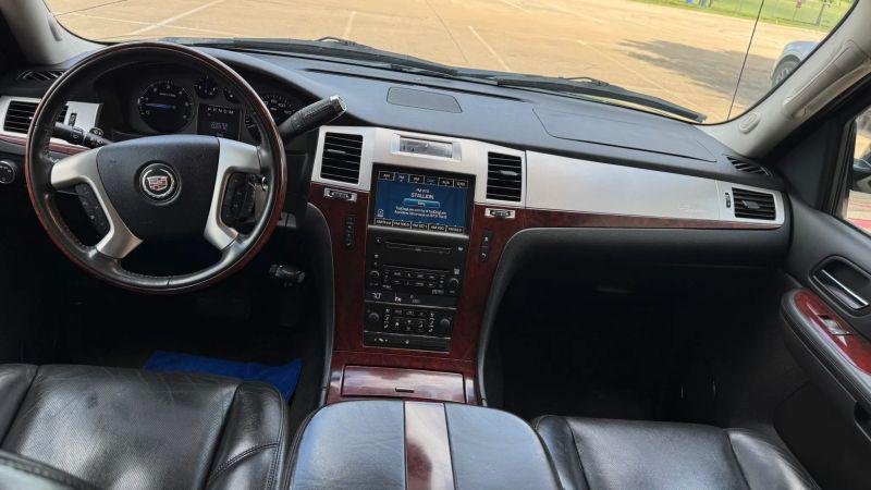 2008 Cadillac Escalade EXT Standard