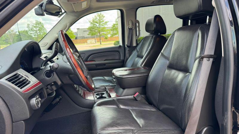 2008 Cadillac Escalade EXT Standard