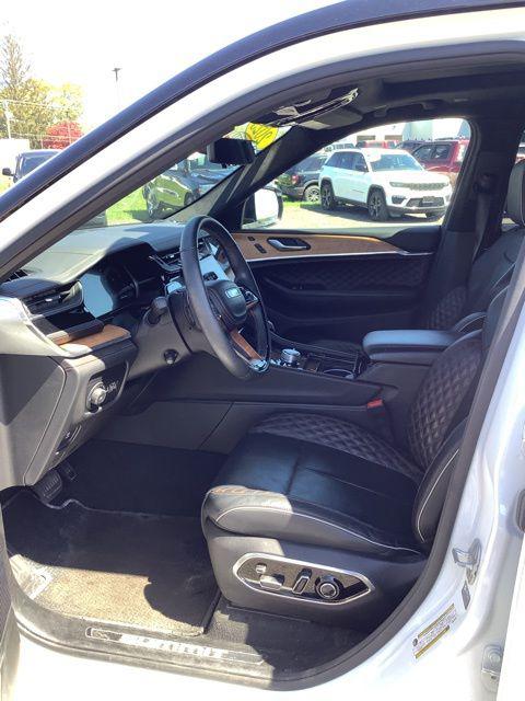 2025 Jeep Grand Cherokee L Summit Reserve 4x4
