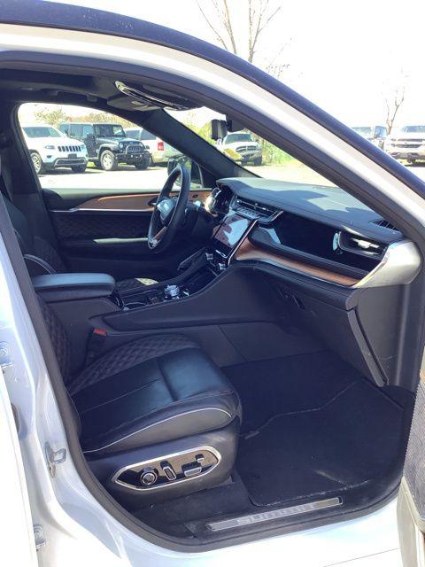2025 Jeep Grand Cherokee L Summit Reserve 4x4