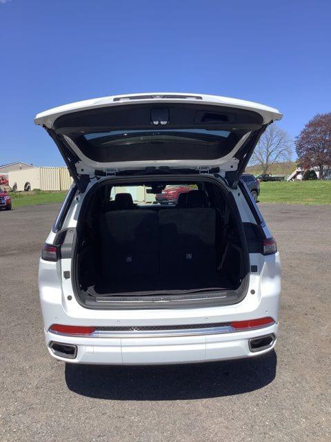 2025 Jeep Grand Cherokee L Summit Reserve 4x4