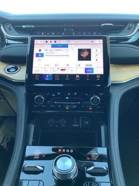 2025 Jeep Grand Cherokee L Summit Reserve 4x4