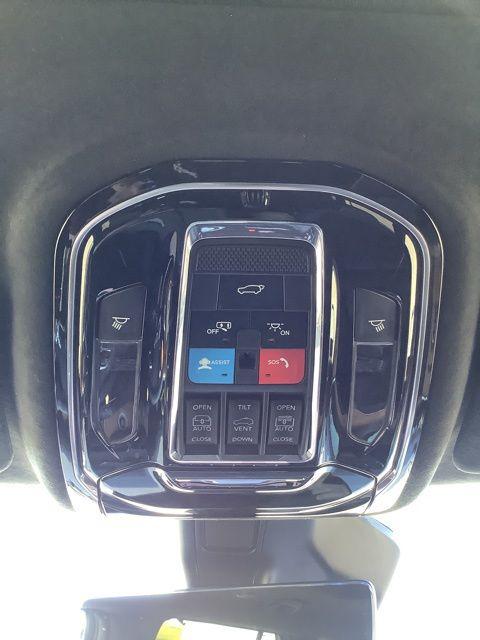 2025 Jeep Grand Cherokee L Summit Reserve 4x4