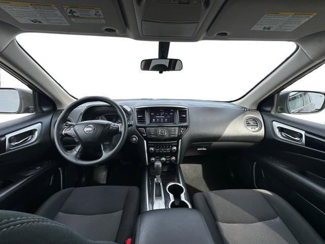2019 Nissan Pathfinder SV