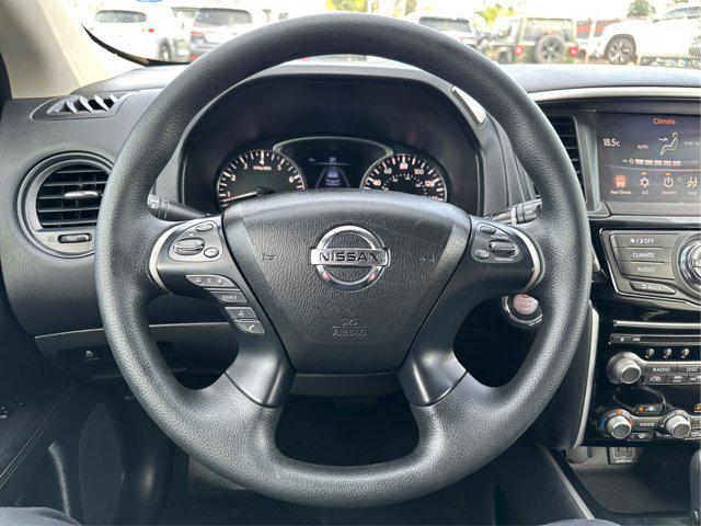 2019 Nissan Pathfinder SV