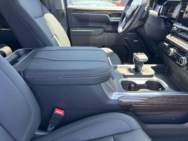 2026 GMC Sierra 1500 Crew Cab, Short Bed, Elevation, RWD